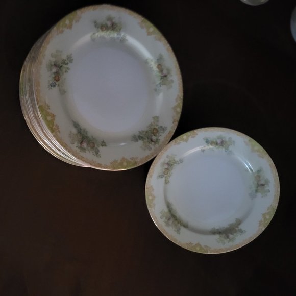 Vintage Royal Derby China (Made in Japan) RDB1 Dinner Plates Set of TWO (2) - Picture 6 of 9